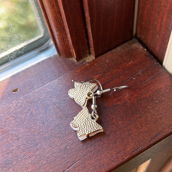 White butterfly earrings - Picture 5 of 5